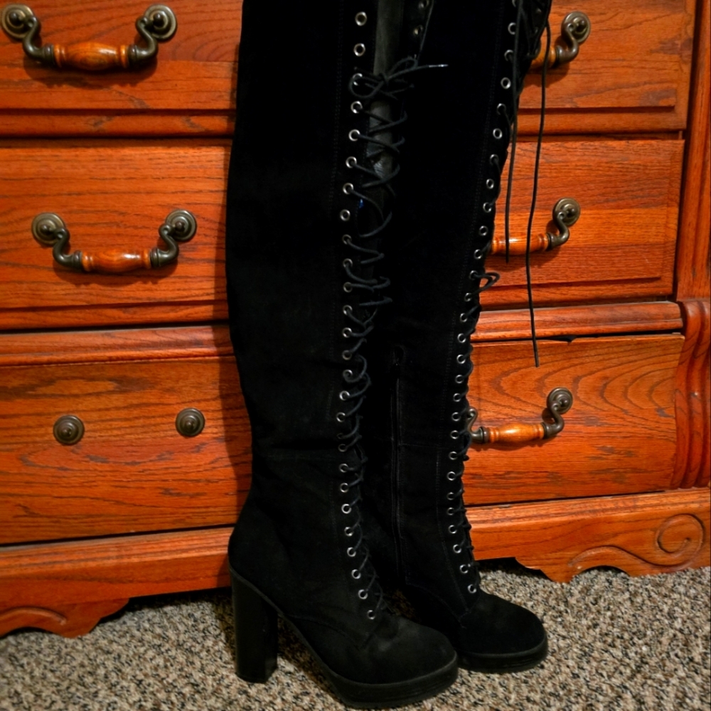 Aldo thigh high suede boots paid $300 only ware like 5 times like bran new